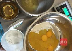 8寸蛋糕胚的做法图解1