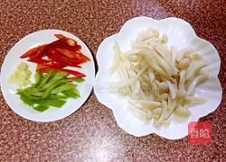 蚝油炒海鲜菇的做法图解1