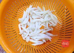 蚝油炒海鲜菇的做法图解3