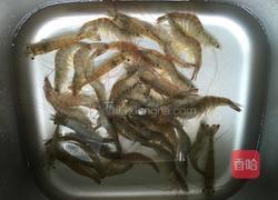 白灼基围虾的做法图解1