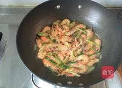 白灼基围虾的做法图解7