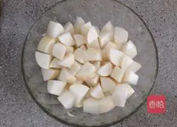 Illustration of how to make simple Korean radish kimchi 2