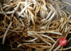 青椒茶树菇的做法图解3