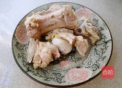 海带猪骨汤的做法图解2