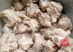 话梅排骨的做法图解1