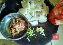 地瓜（凉薯）炒肉的做法图解1