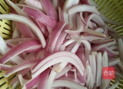 洋葱炒牛肉的做法图解2