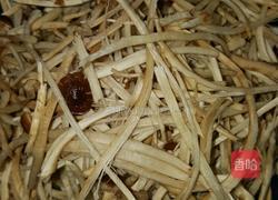 干煸茶树菇的做法图解2