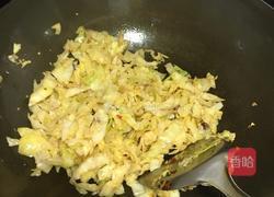 豆瓣酱炒包菜的做法图解3