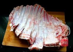 白萝卜炖羊排的做法图解1