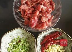 牛肉土豆丝的做法图解1