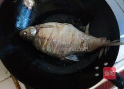 洋葱烧扁鱼的做法图解2