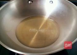 老醋花生米的做法图解2