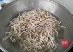 凉拌豆芽的做法图解2