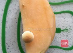 哈密瓜小汽车的做法图解4