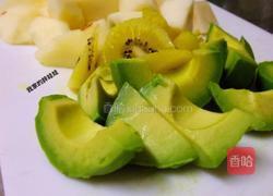 牛油果苹果酸奶奶昔的做法图解2