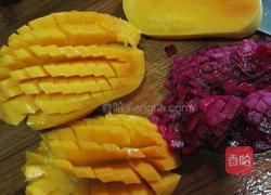 失败的酸奶冰棍 芒果 红心火龙果的做法图解2