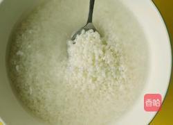 自制甜米酒的做法图解1