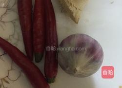 青椒皮蛋的做法图解3