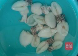 彩椒墨鱼仔的做法图解1