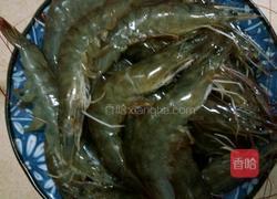 黄瓜腰果炒虾仁的做法图解1