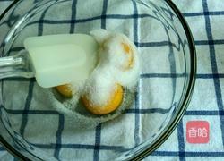 红丝绒戚风纸杯蛋糕的做法图解2