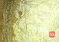 白菜炒红薯粉的做法图解1