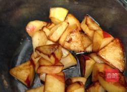 焦糖苹果的做法图解2