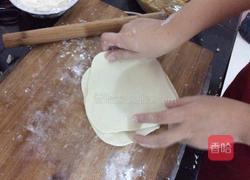 白菜猪肉馅饼的做法图解14