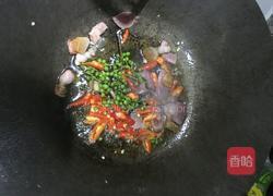 火腿炒鸡枞的做法图解7