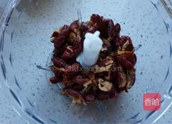 红糖枣蛋糕的做法图解2