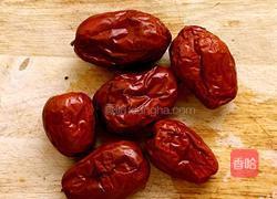 红袍莲子的做法图解1