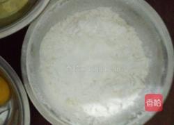 电压力锅蛋糕的做法图解2