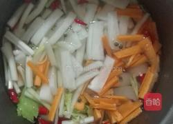 小米酸辣猪皮的做法图解6