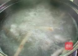 沙参枸杞排骨汤的做法图解6