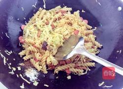 卷心菜炒螺旋面的做法图解13