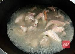 天麻乳鸽汤的做法图解4