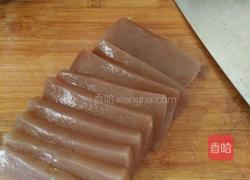 煎魔芋豆腐的做法图解1