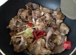 家常辣炒鸡骨架的做法图解3