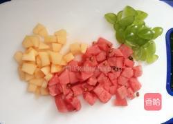 龟苓膏水果杯的做法图解2