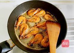 干烧香辣开背虾的做法图解7