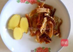 排骨煲鱿鱼干的做法图解3