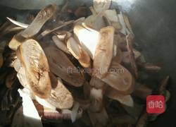 青椒巴西菇的做法图解6