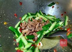 黄瓜炒肉的做法图解6