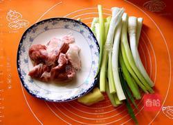 羊肉馅蒸饺的做法图解1