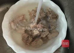 土豆鹌鹑蛋烧排骨的做法图解3