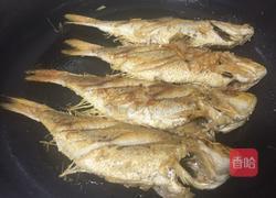 干煎金线鱼的做法图解3