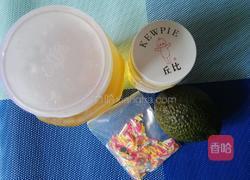 蜂蜜牛油果色拉的做法图解1
