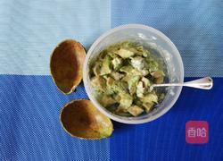 蜂蜜牛油果色拉的做法图解5