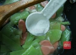 莴苣炒火腿肠的做法图解6